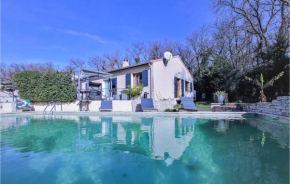 Beautiful home in Donzère w/ Outdoor swimming pool, WiFi and Outdoor swimming pool
